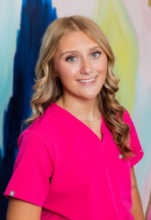 Ashlyn headshot